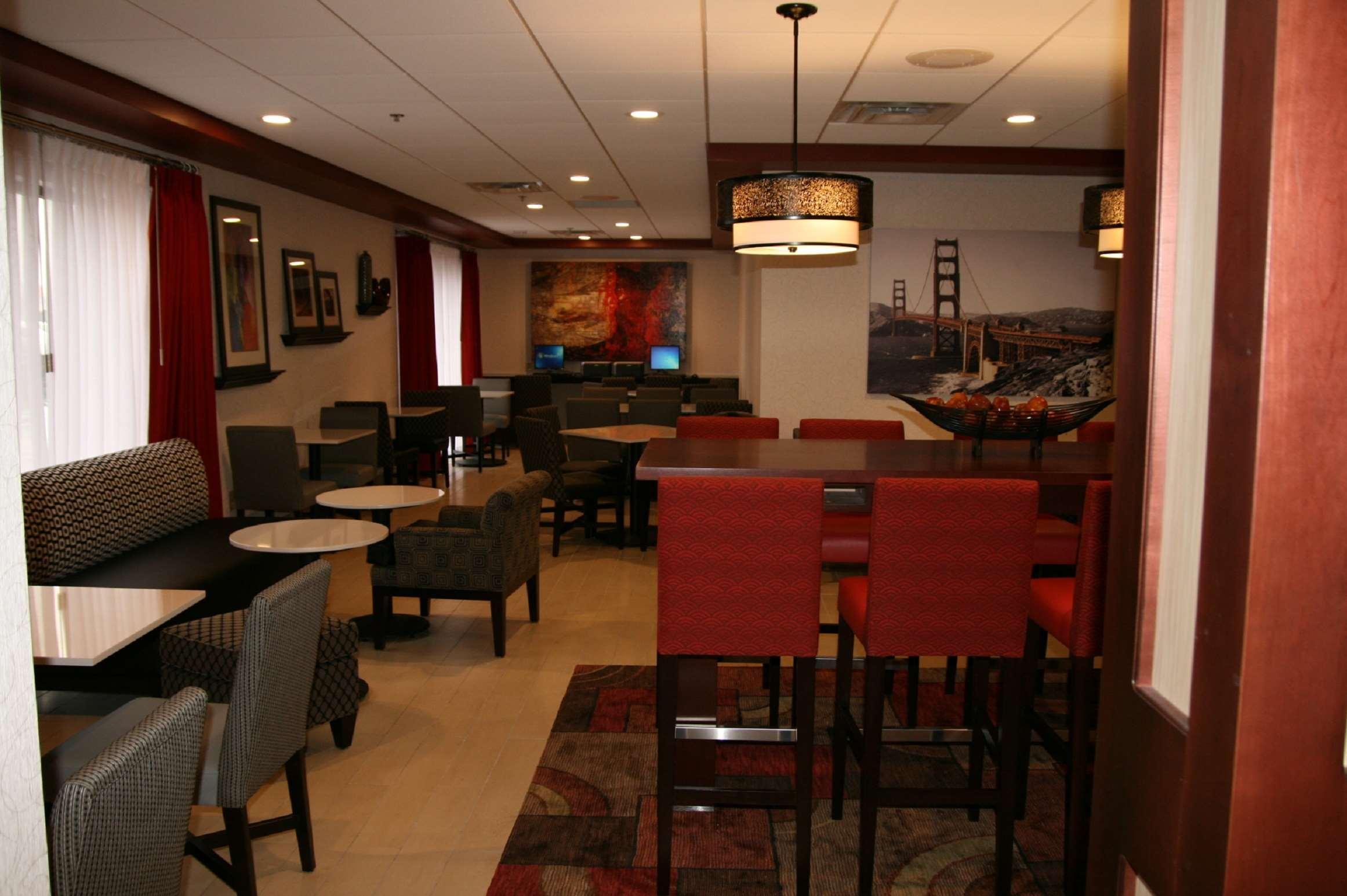 Hampton Inn Kansas City Blue Springs Eksteriør billede
