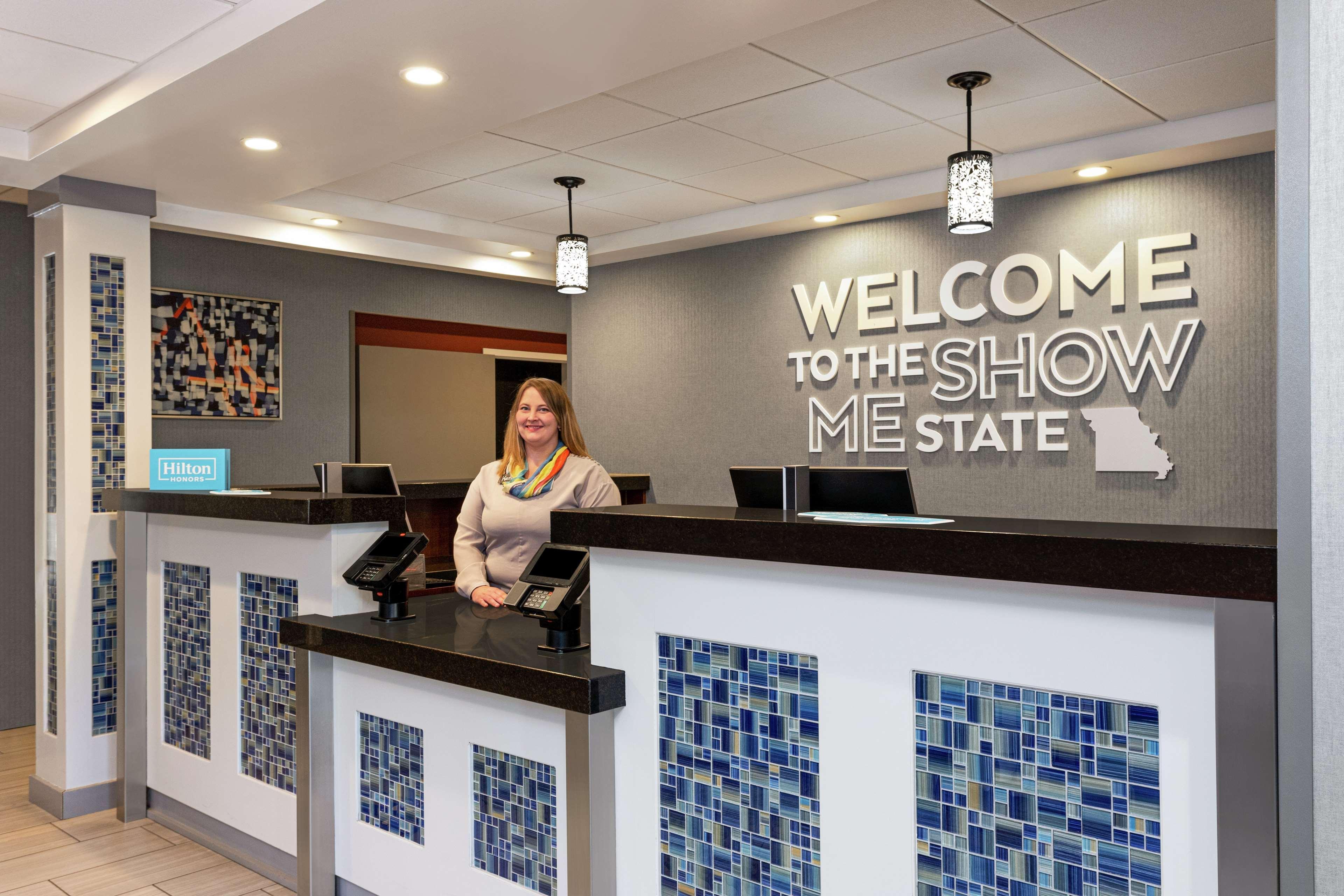 Hampton Inn Kansas City Blue Springs Eksteriør billede