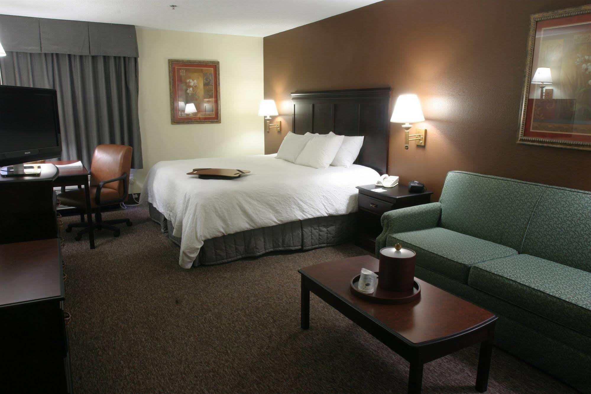 Hampton Inn Kansas City Blue Springs Eksteriør billede