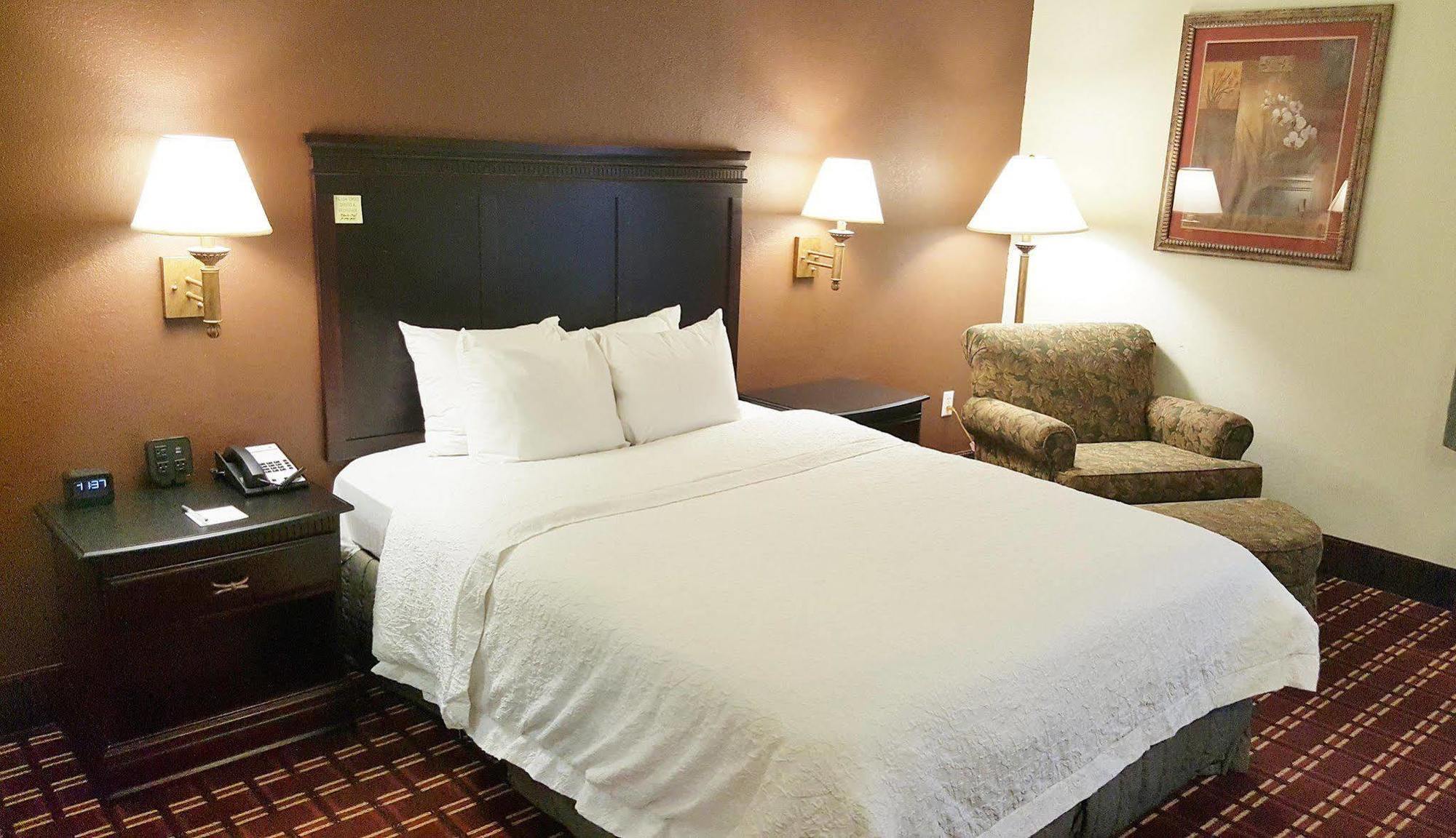 Hampton Inn Kansas City Blue Springs Eksteriør billede