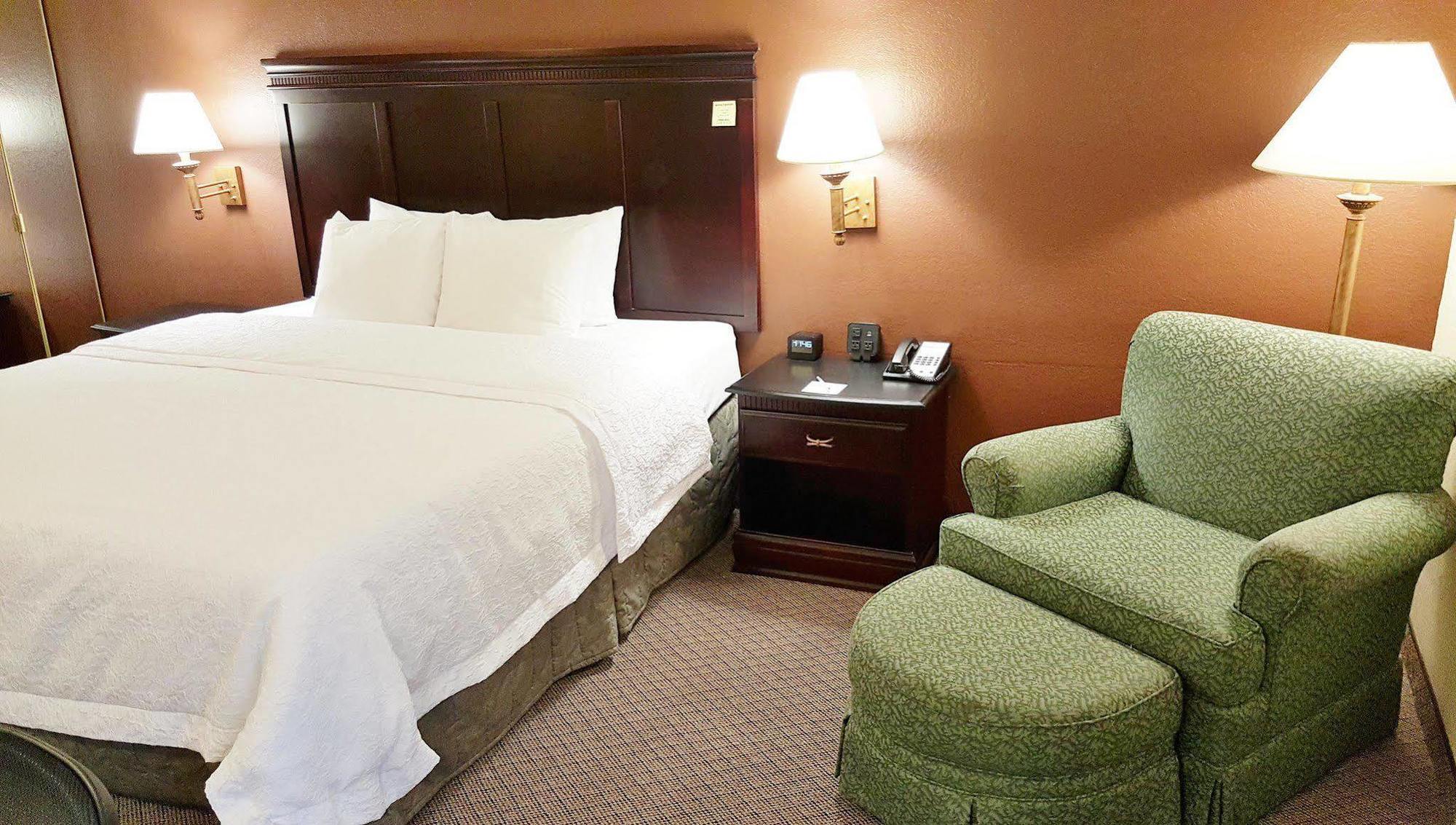 Hampton Inn Kansas City Blue Springs Eksteriør billede