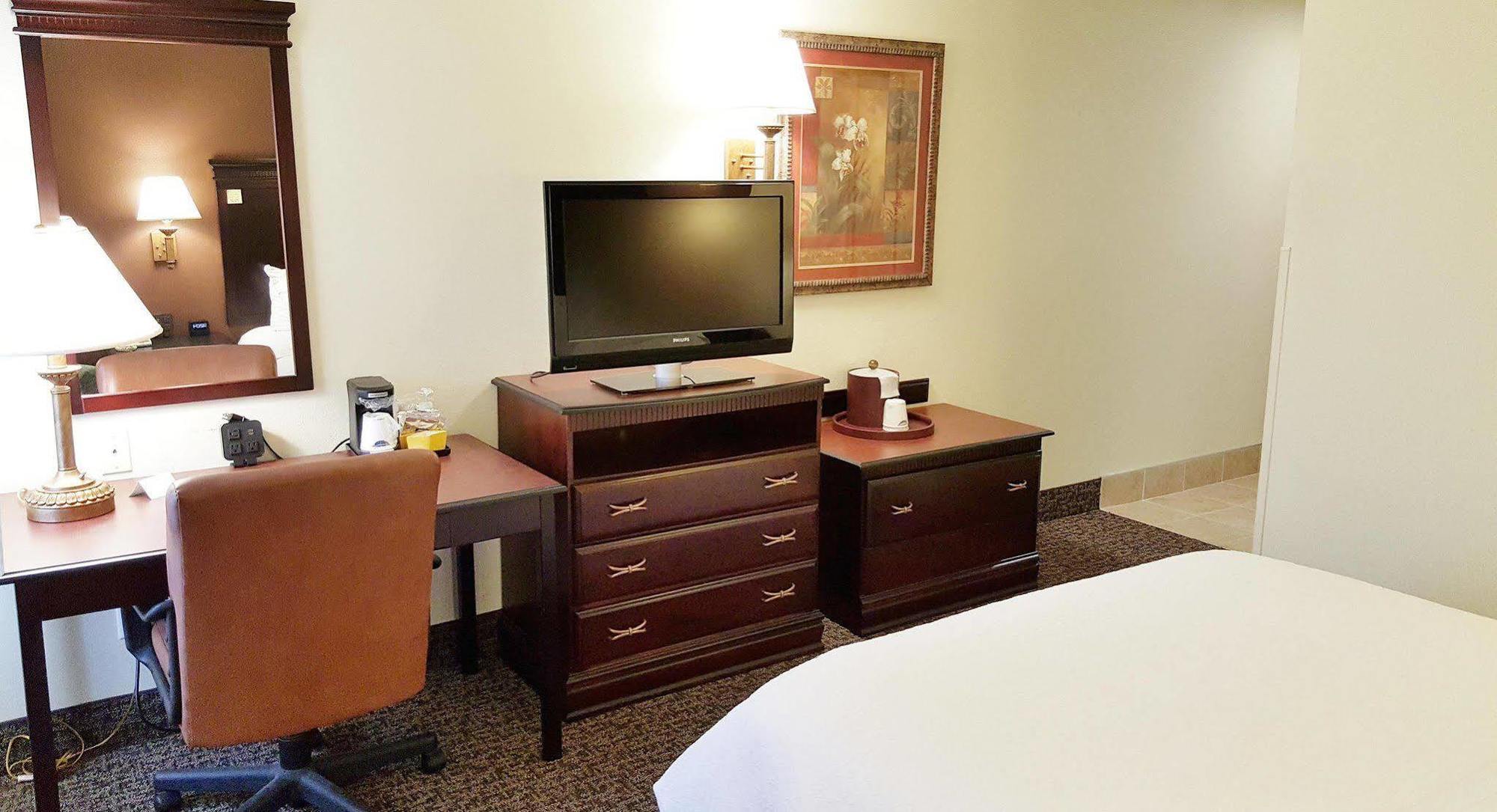 Hampton Inn Kansas City Blue Springs Eksteriør billede